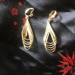 Vintage 1980s Clipon earrings